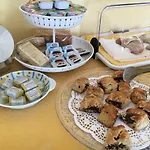 La Citta Degli Dei לינה וארוחת בוקר